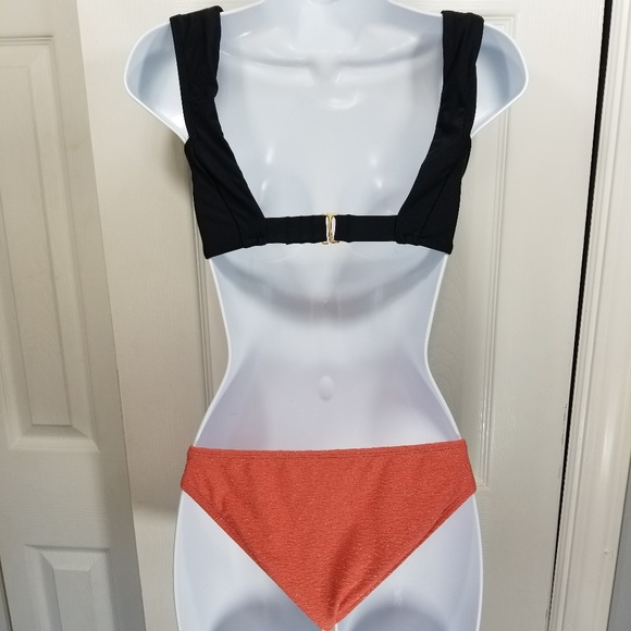 New Bikini - Picture 5 of 7